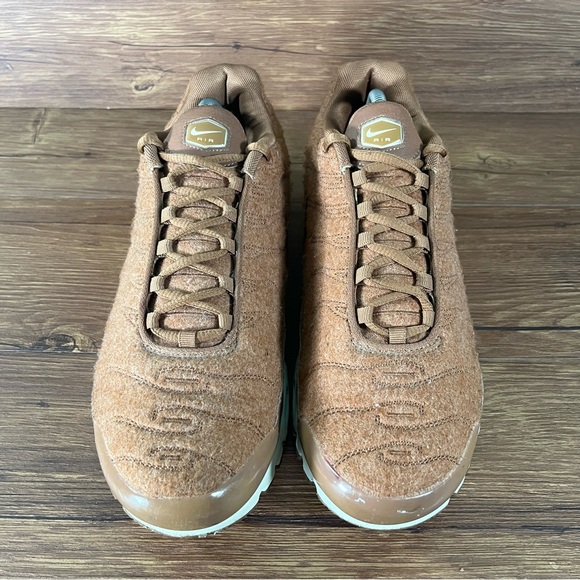nike air max plus quilted brown